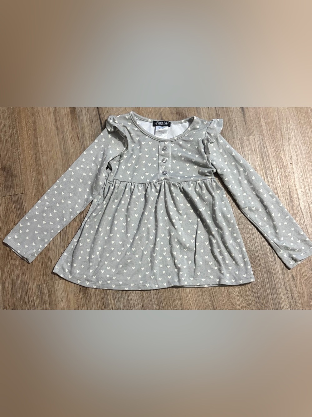 Rare Too - Gray Long-Sleeve Heart Print Shirt - Size 5